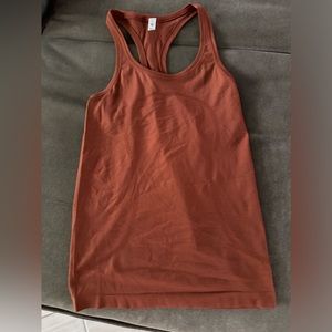 Lululemon tank top